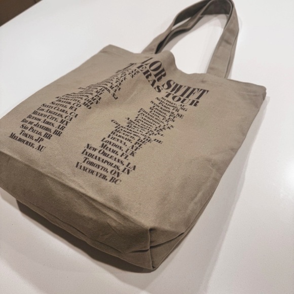 RARE Eras Tour Canvas Tote Bag- Offical Merch Truck, updated with TTPD - Picture 6 of 9